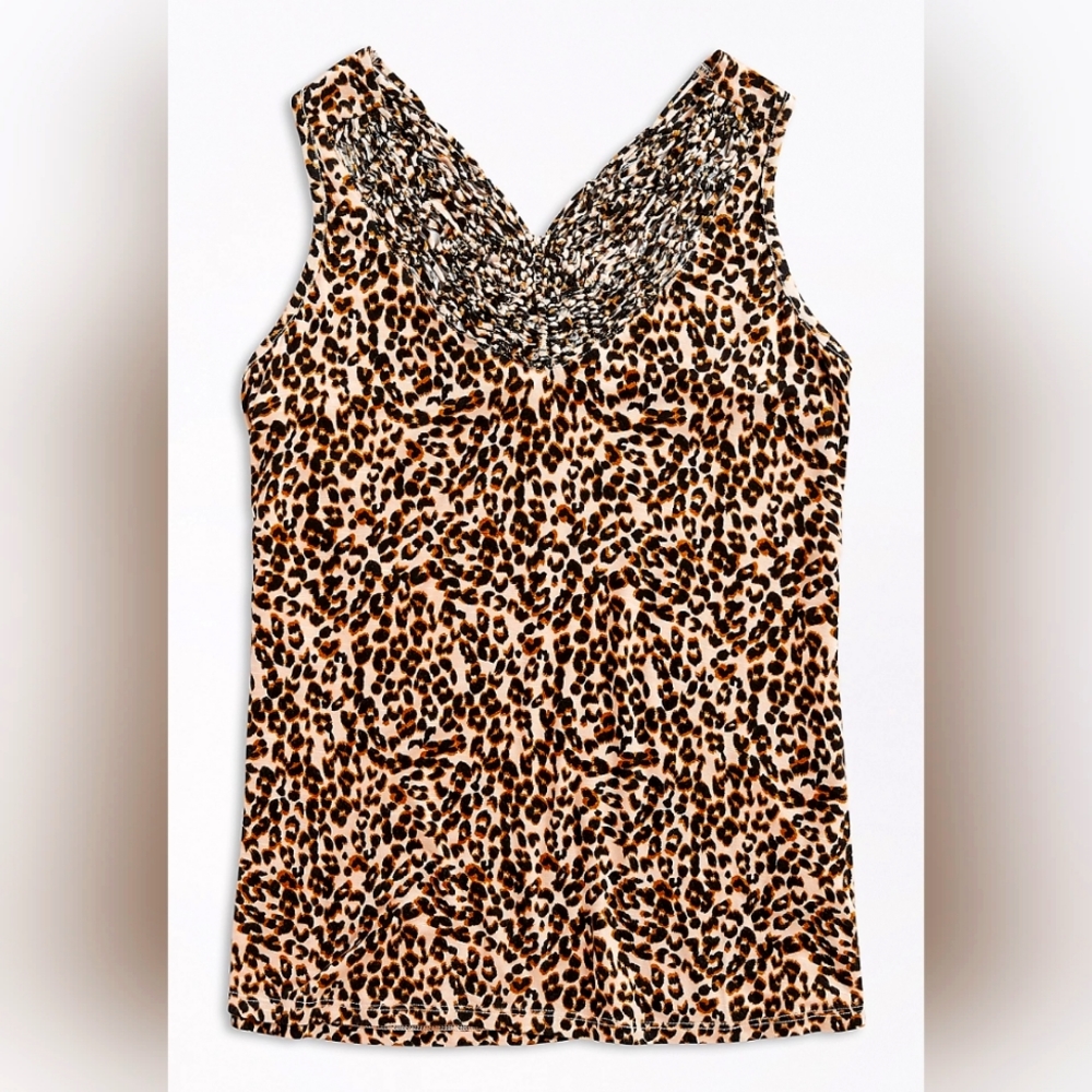 Maurices Leopard Tank